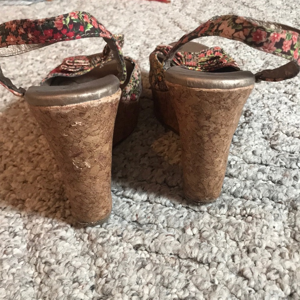Wedges - Picture 4 of 5